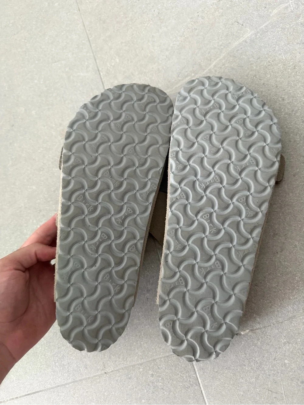 Birkenstock Arizona Stone Coin Size 43 (Men’s US 10)